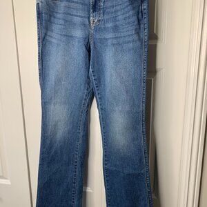 7 For All Mankind Women’s Blue Flared Bootcut Jeans – Premium Denim Classic Fit